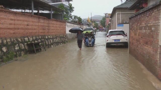 (电视通稿ⷥ›𝥆…ⷧ侤𜚩云南孟连:强降雨致河水暴涨倒灌 部分民房被淹