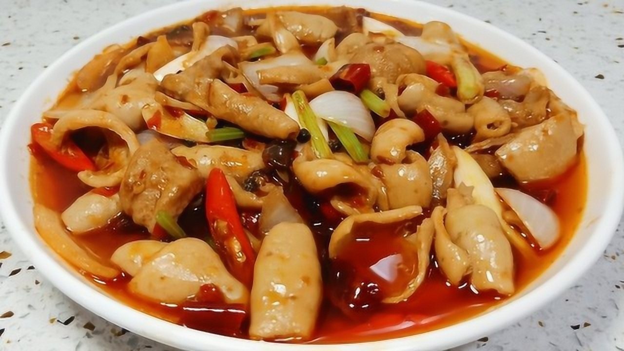 四川自贡名菜生爆肥肠的正宗做法快速成菜肥肠鲜香脆嫩