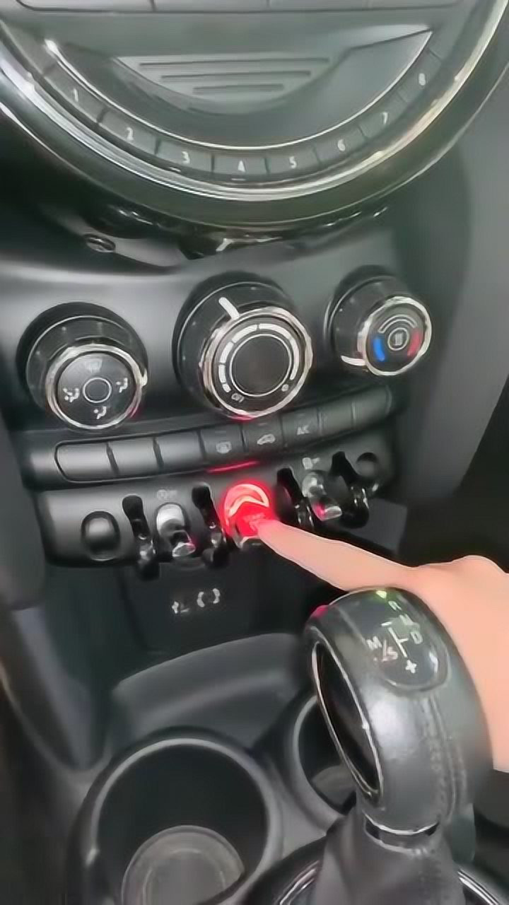 第一次开宝马mini找不到一键启动找到之后居然这么开心