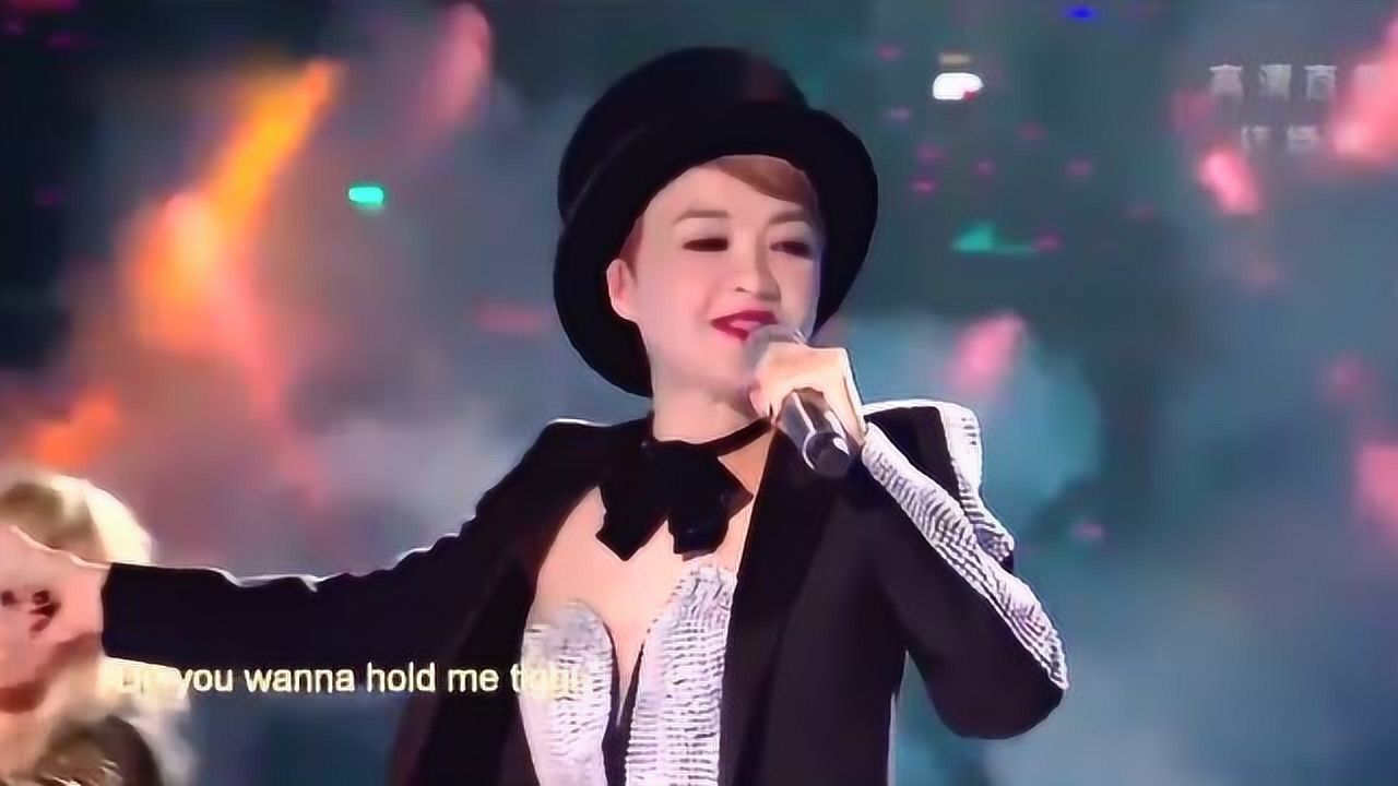 陈慧娴台上一曲跳舞街燃爆全场满满的都是回忆
