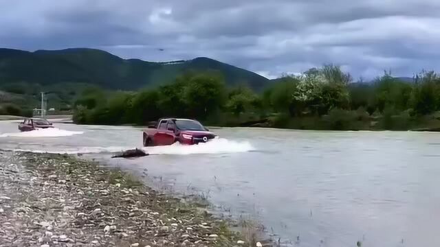 长城皮卡越野车,此车一出,霸道大G都得靠边站!