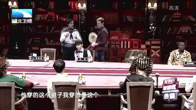 功必扬演示阿根廷斗篷穿法,一款斗篷n种穿法,备受时尚达人青睐