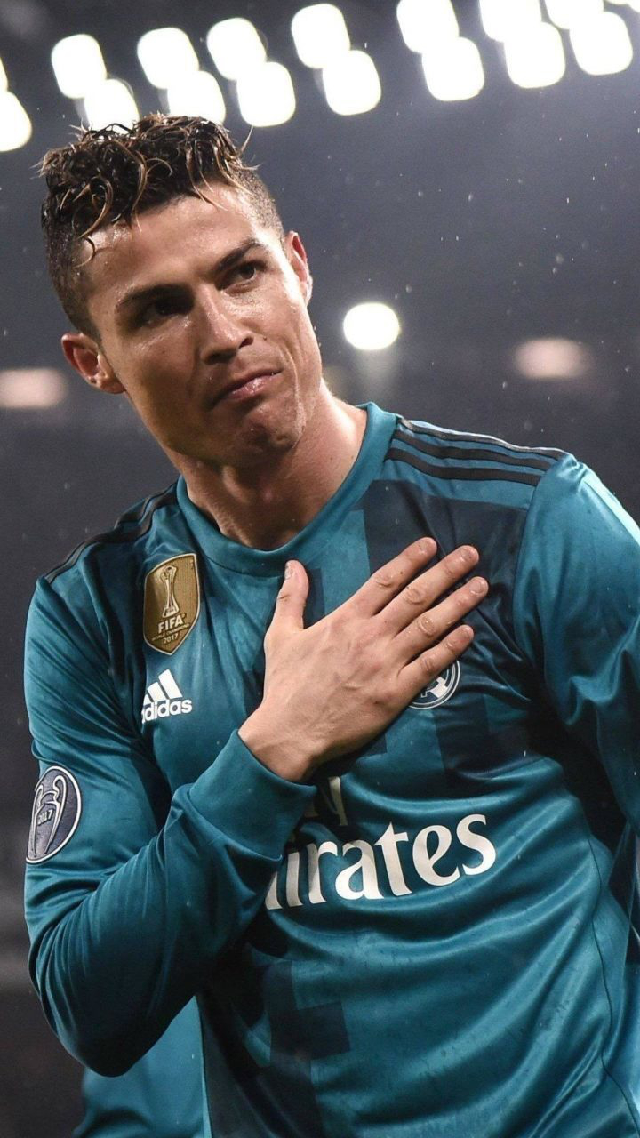 c罗的颜值巅峰在哪个时期,是在皇马吗