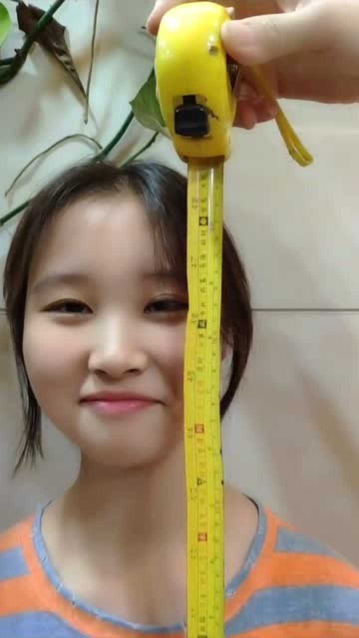 6年级的女生,身高180公分,到底吃什么长大的?