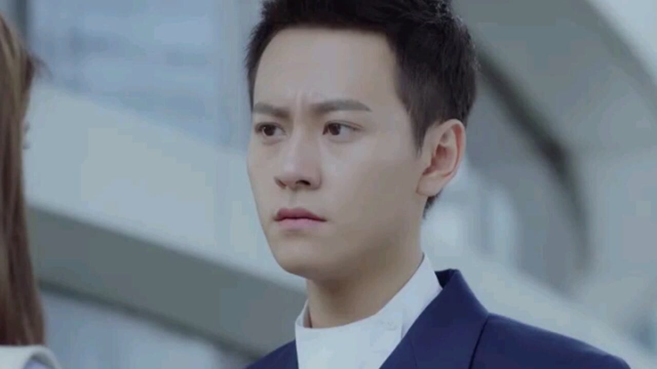 泡沫之夏6三年后的久别重复,欧辰一秒落泪,却不记得夏沫了