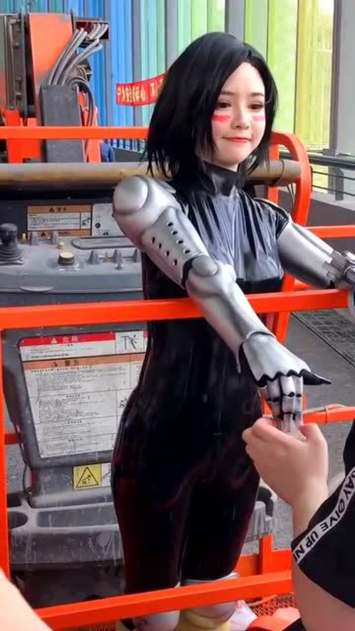 cos漫展阿丽塔战斗天使_腾讯视频