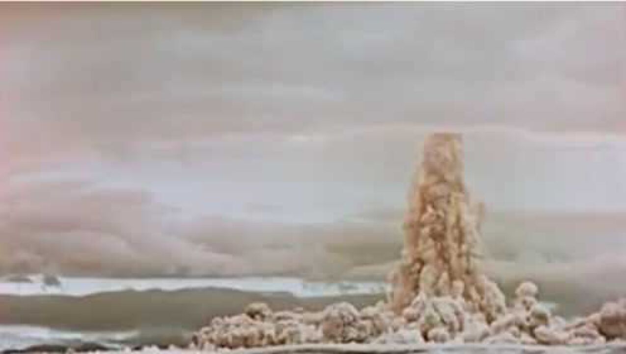 史上威力最大核弹试爆画面曝光！20公里直径火球千公里外可见