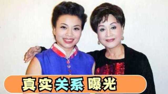 李谷一抱着七岁的张也,那时候张也还是个豁牙子,李谷一张也采访