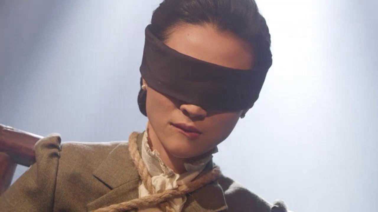 飞哥战队尚习文被鬼子绑架女间谍的耳环暴露了她的身份