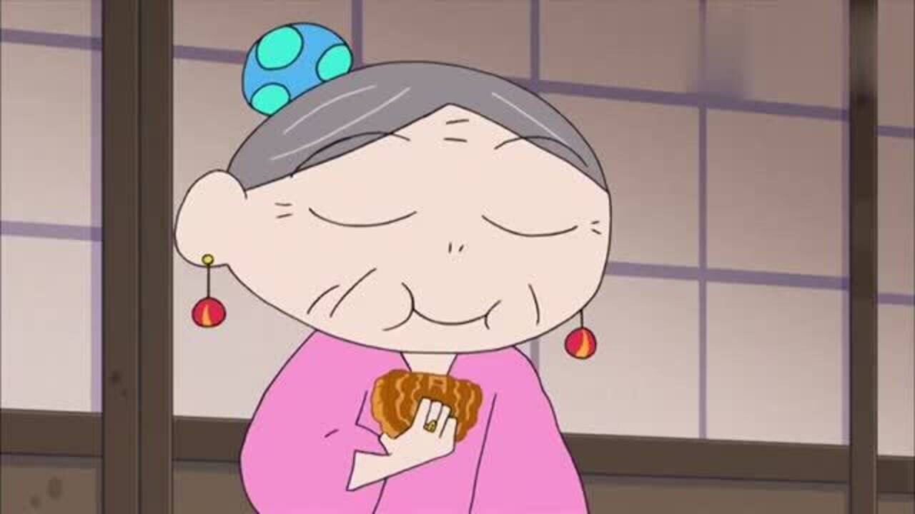 蜡笔小新阿呆拿了月饼过来结果老奶奶把月饼吃了