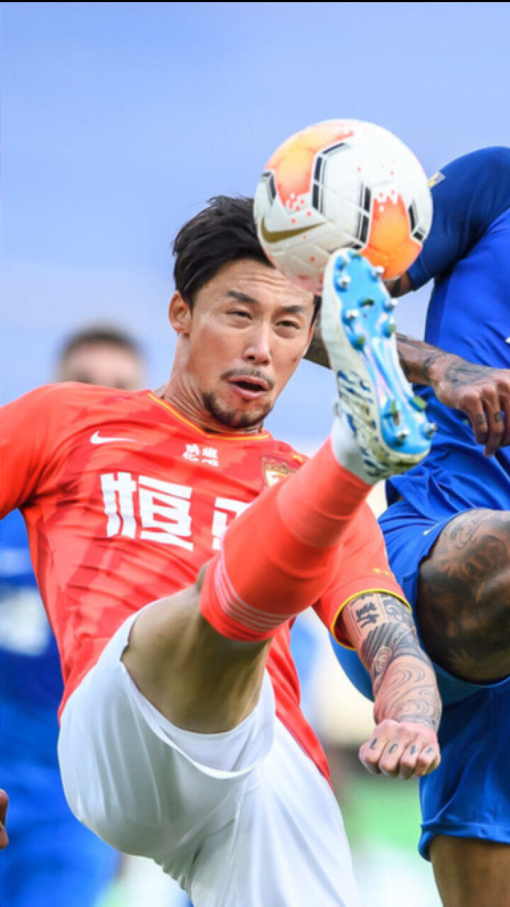 张琳芃真老了解围变助攻单场3低级失误被对手甩飞3米