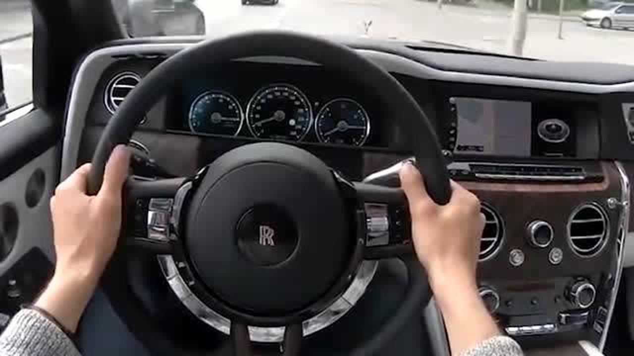 实拍车内驾驶让你知道劳斯莱斯库里南开起来有多安静