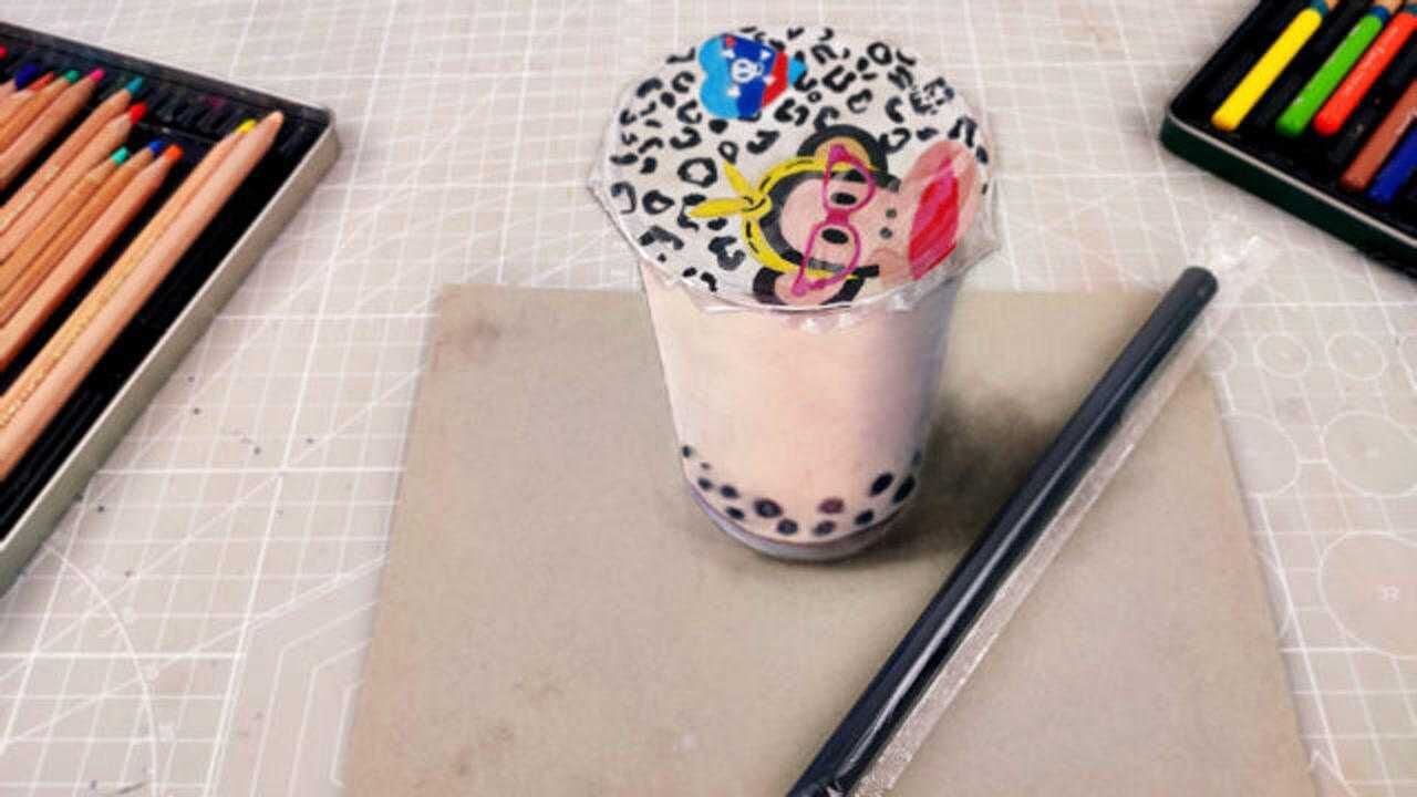 上才艺!画一杯珍珠奶茶,彩铅色粉写实手绘