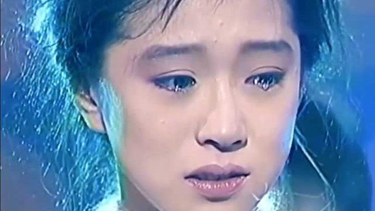 当中森明菜流泪的时候我感觉整个世界都错了