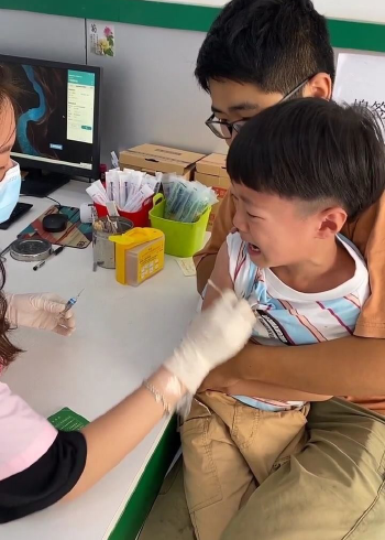 这么大孩子了打针哭的这么大声