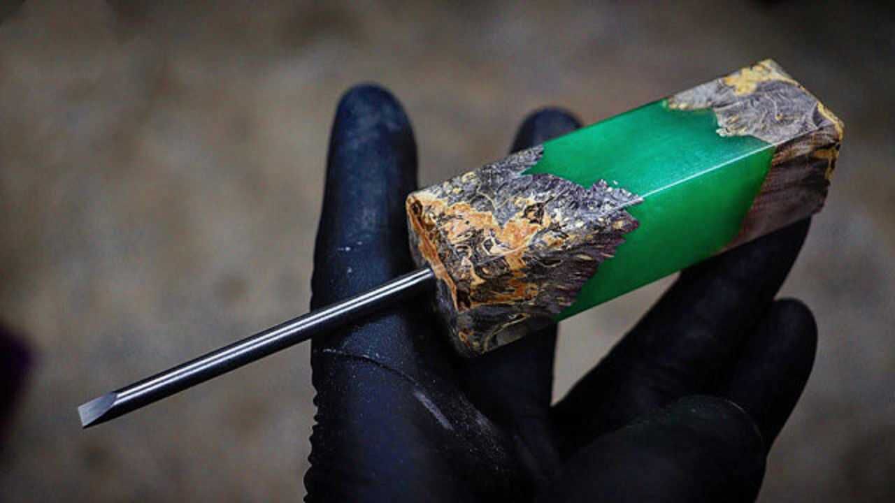 自制一把螺丝刀,看完整个过程,感觉不卖个200块都会亏本
