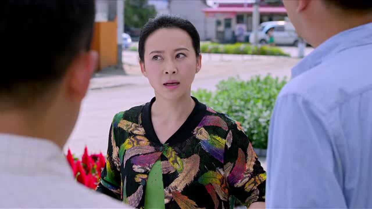 双喜盈门:霞婶说自己有点失态,主任直接说你那是灭绝师太