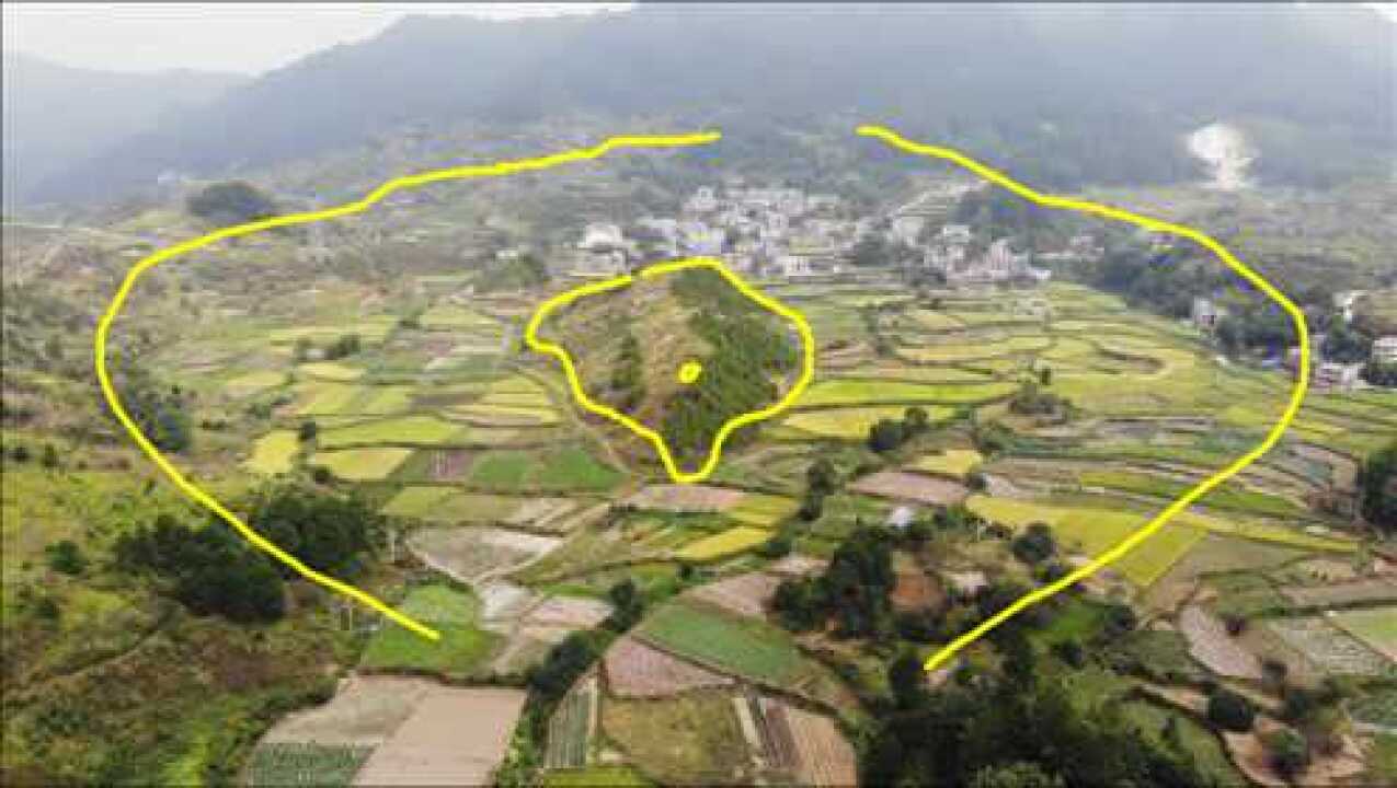 四面环山藏风聚气,格局独一无二,少见的风水宝地!