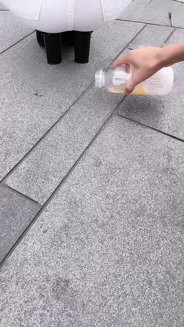辣么可爱的女孩儿居然随地小便_腾讯视频