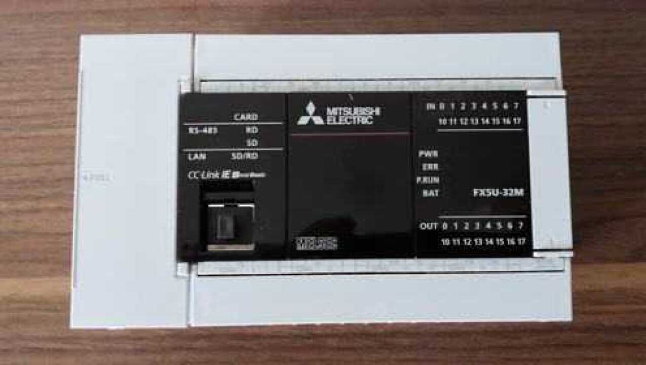 三菱FX5U实现ModbusTCP通信协议客户端视频教程_高清