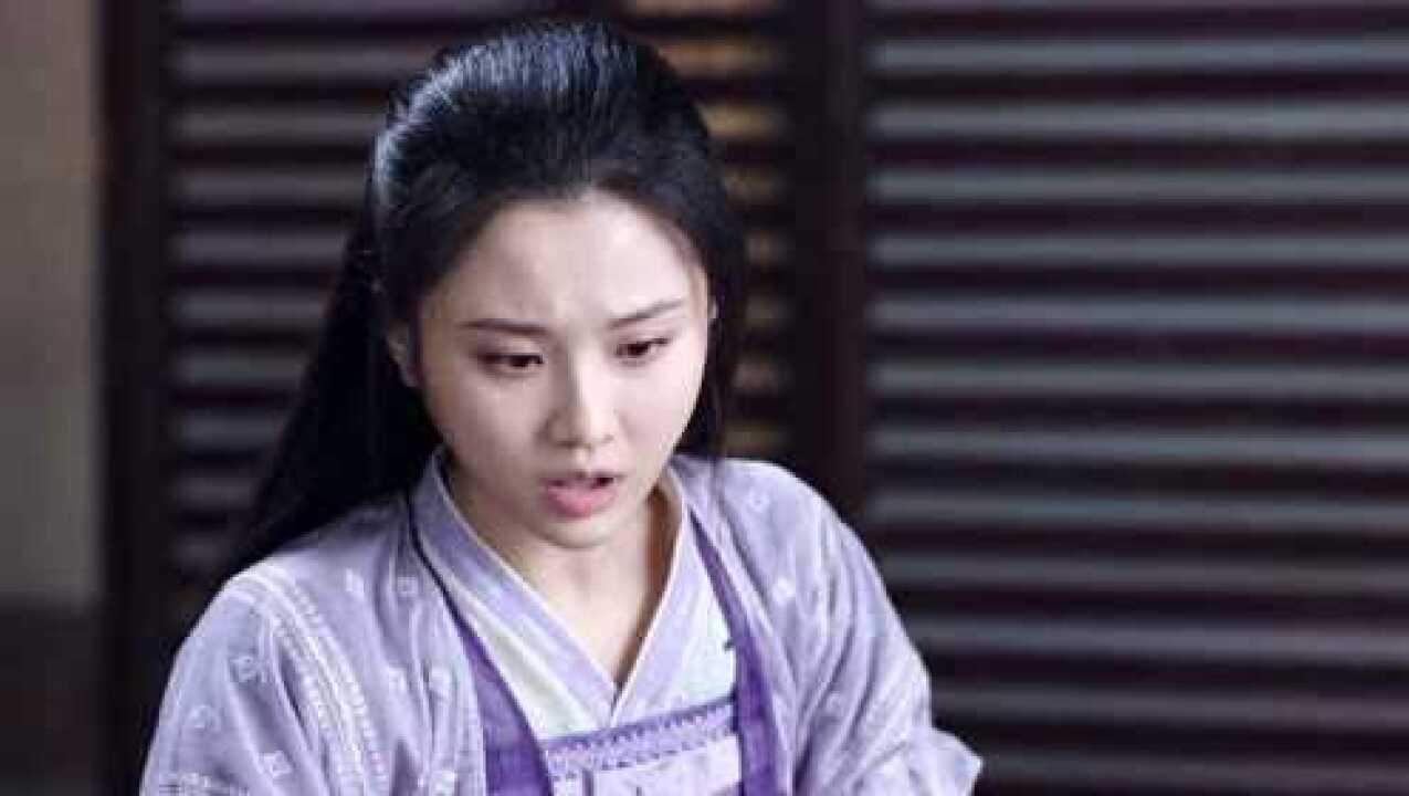 有翡:吴楚楚醒来,看着发疯的李晟,随后2人爱意升温!