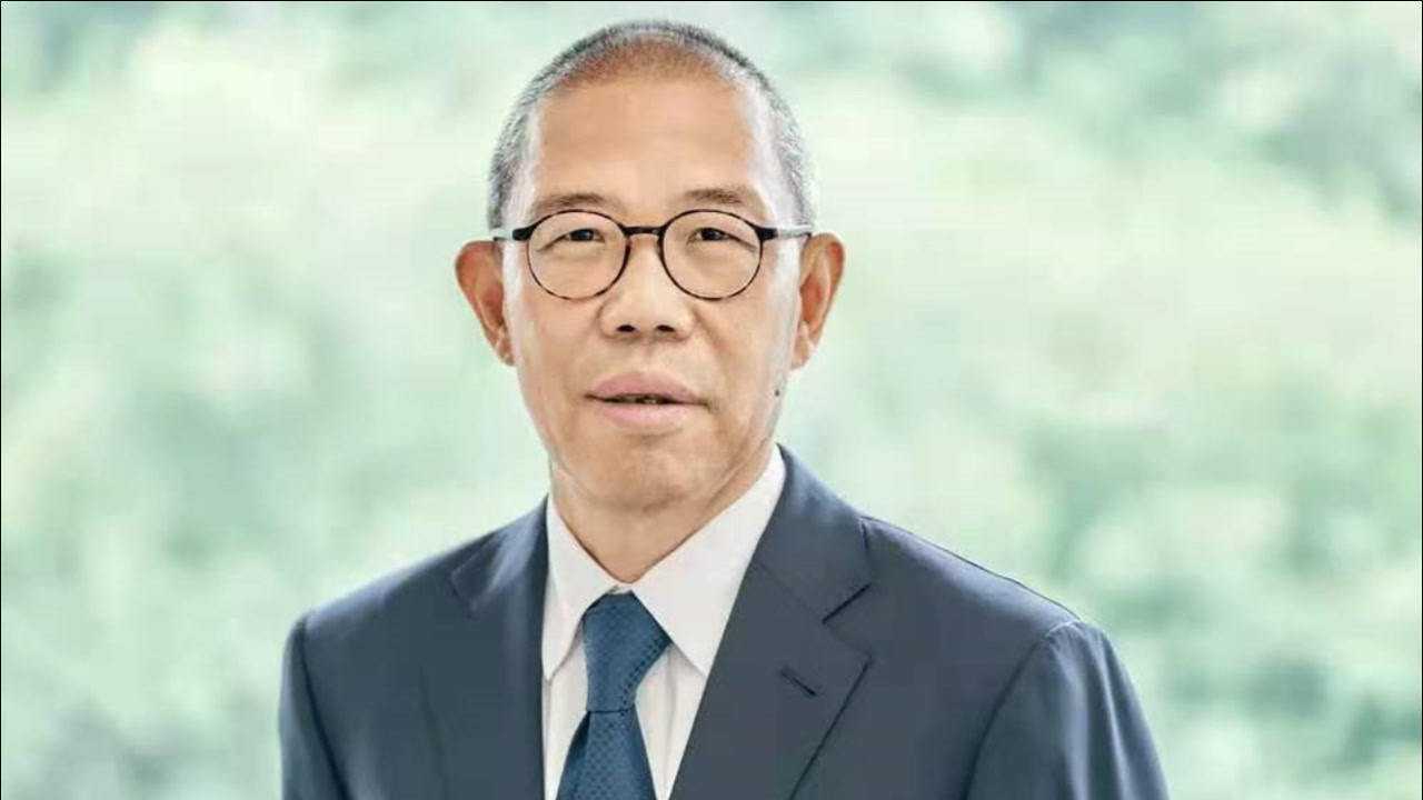 农夫山泉钟睒睒成亚洲首富身价甩开二马不愧大自然的印钞机