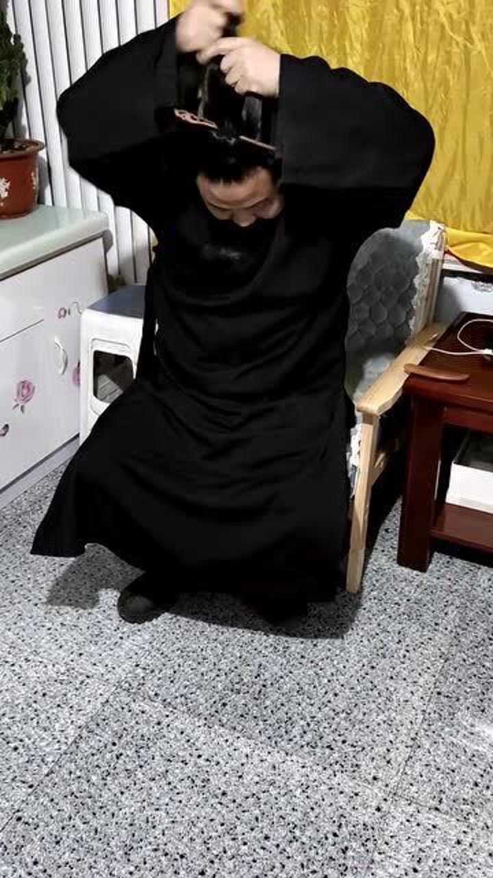 原来道士是这样盘头发的