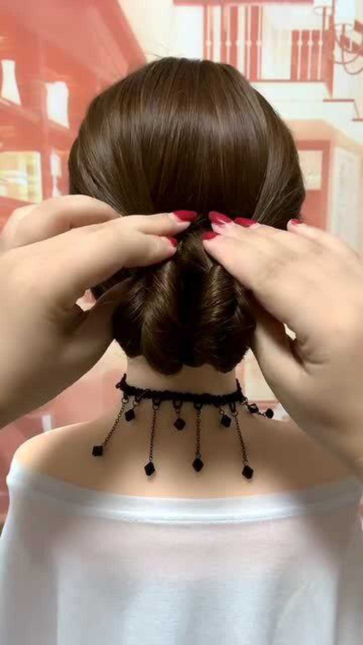 儿子结婚喜婆婆这样扎头发,亲家母都羡慕了