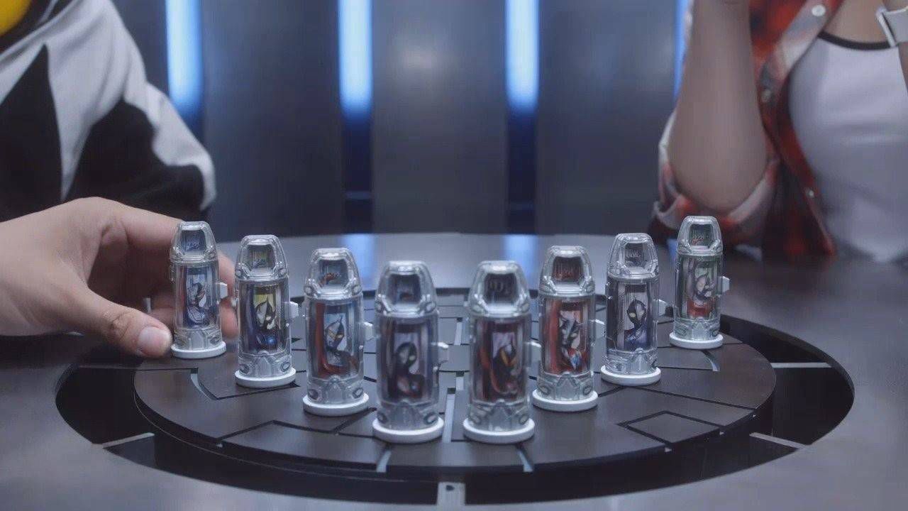 捷德奥特曼捷德集齐八个奥特胶囊四个形态超燃登场