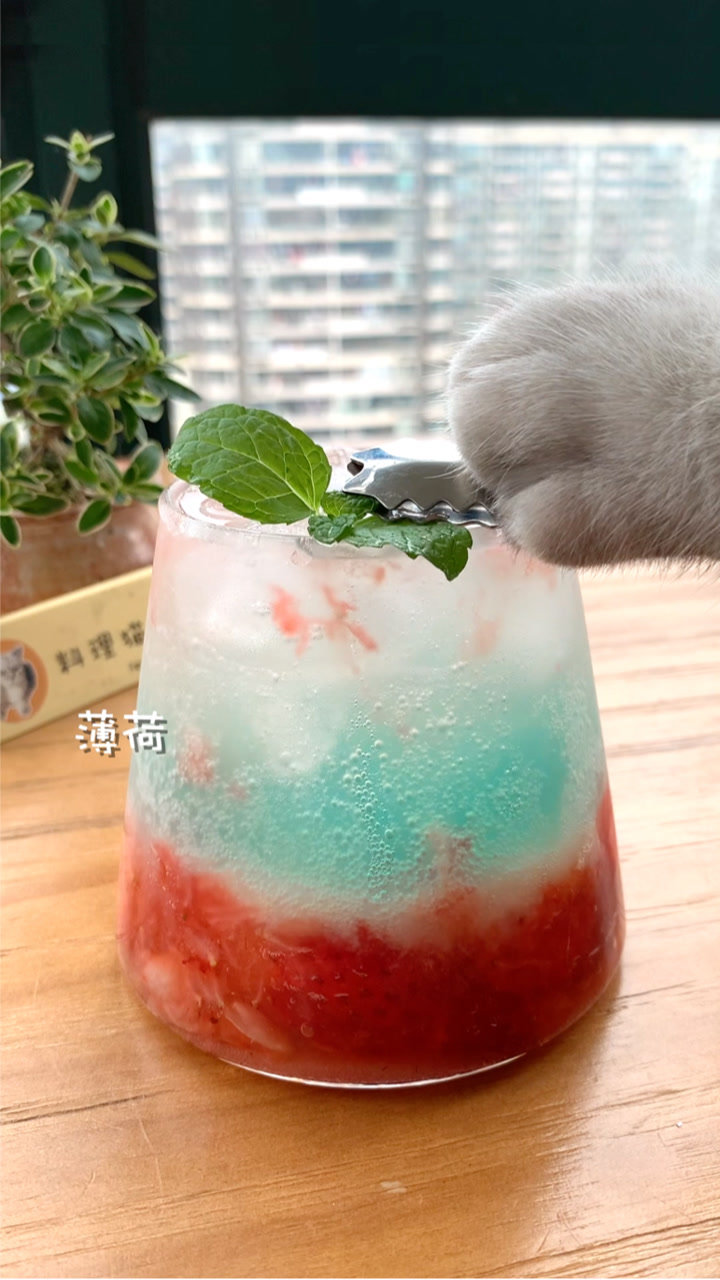 【料理猫王】自古红蓝出cp,这杯高颜值饮料学会做给ta喝