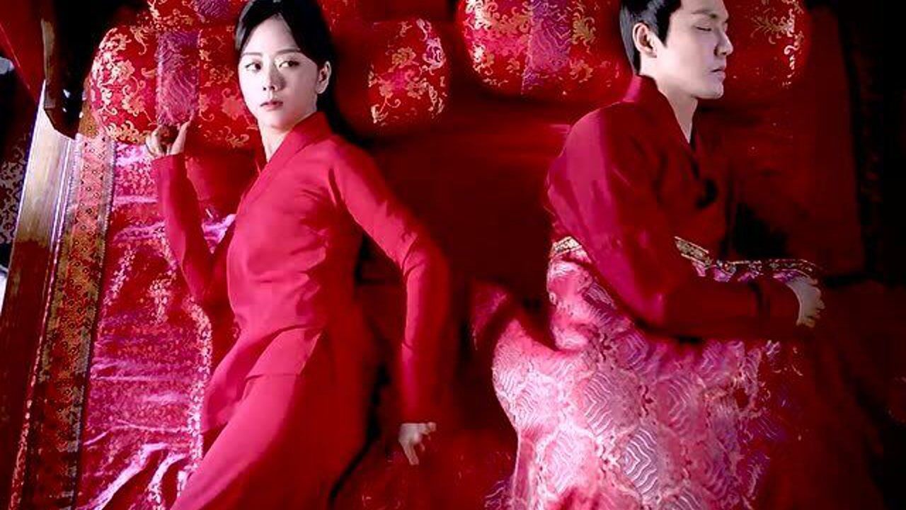 锦心似玉十一娘与侯爷的大婚之夜两人相敬如宾场面十分尴尬