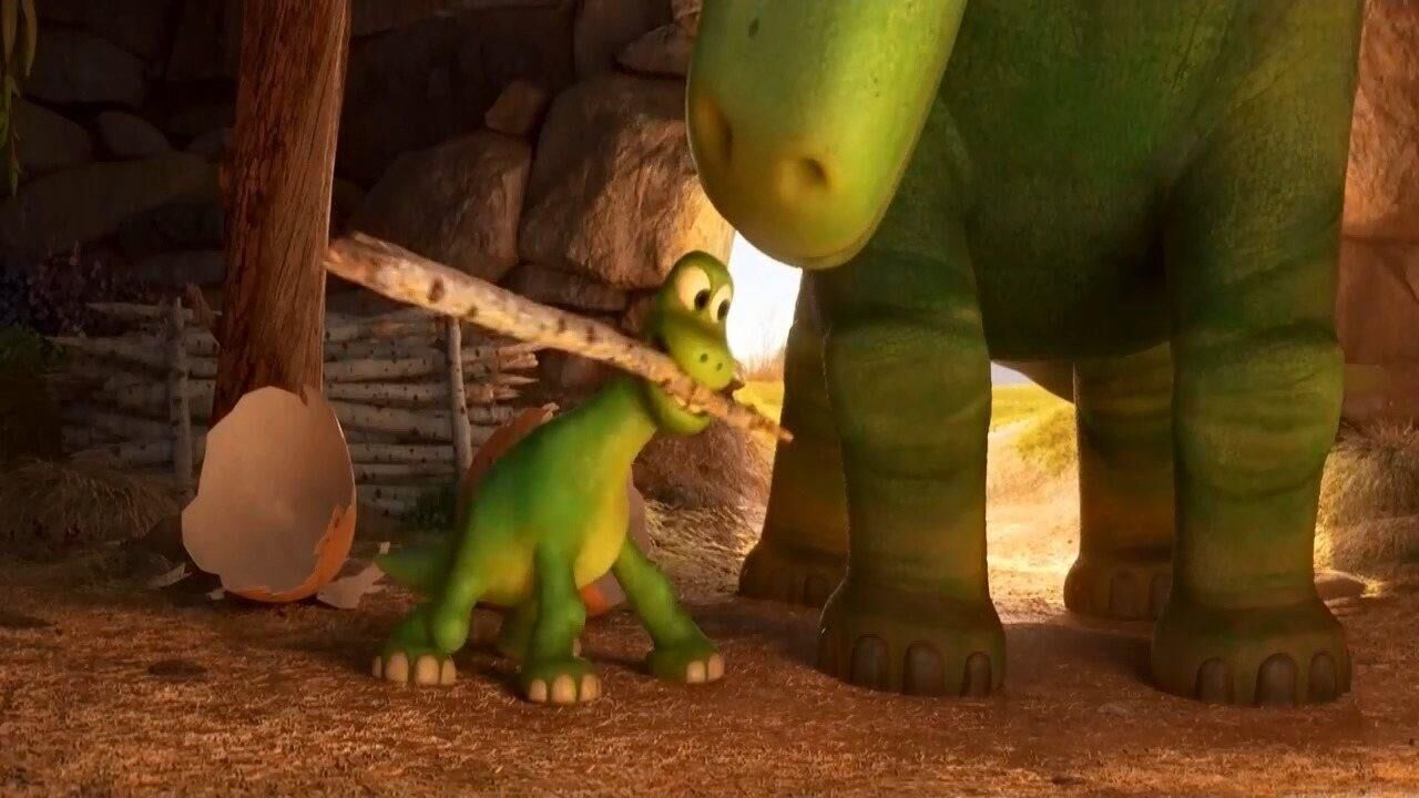 恐龙当家恐龙宝宝出生一个和爸爸捉迷藏一个猛打腿
