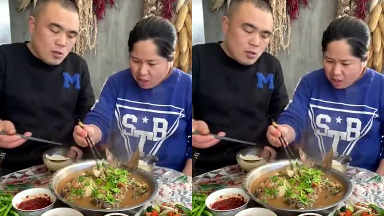 东北夫妻开饭了,大姐生活可真享受,老公每天做饭都换新花样!