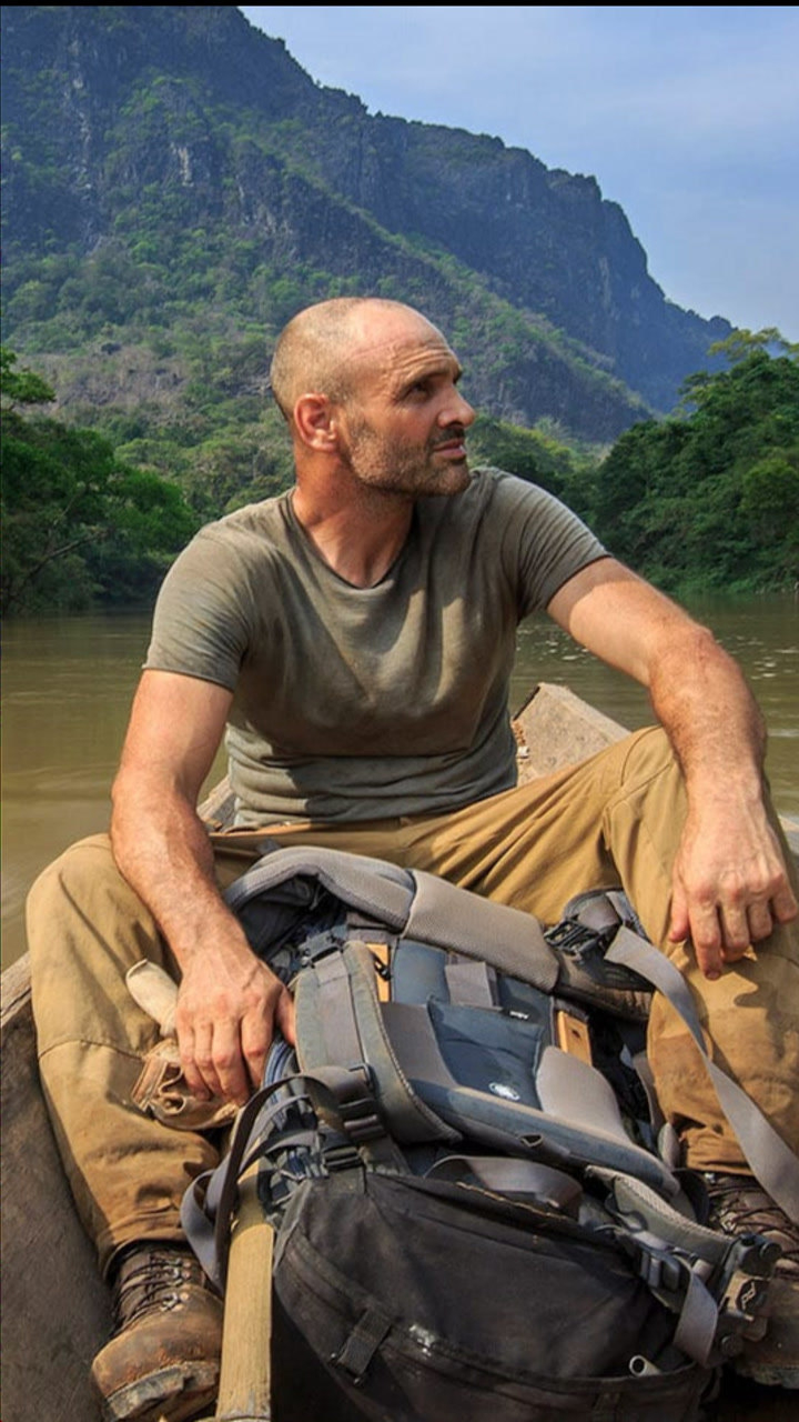 第2集德爷成名作徒步亚马逊那时的他很年轻