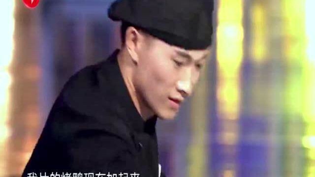 小伙竟是首席片鸭师,舞台上与鸭共舞,表演却令所有人出乎意料