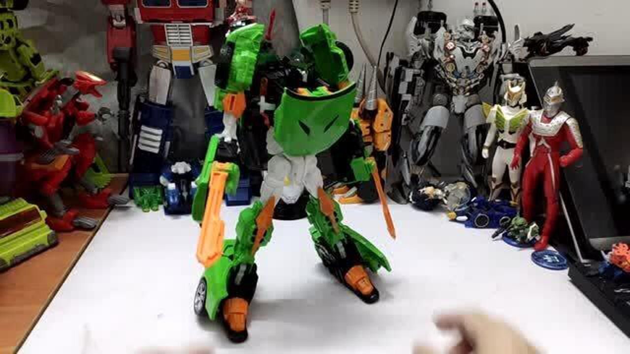 《邦格特工》绿色高速跑车机器人变形,应该没多少人知道它自哪部动画