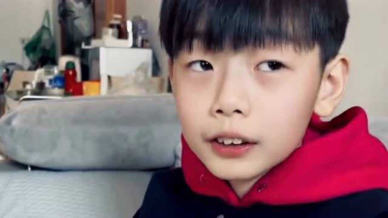张典:本来我想好好给你们唱个歌,奈何五音不全,只能给你们普及下关爱儿童,人人有责的知识了_腾讯视频