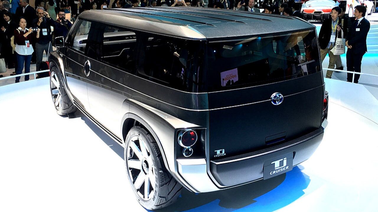 25万!丰田的"全能王"来了,拉人装货还能越野,配四驱 非承载