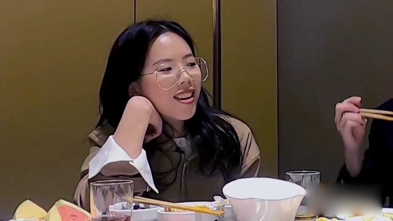 职场张安敞开心扉和王玥倾诉一番真心话惹人心疼张北冥暖心摸头安慰