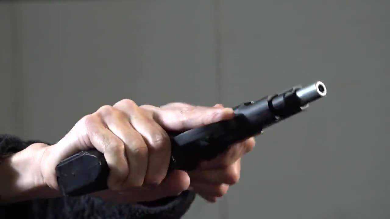 5款日本玩具版手枪，采用BB弹供弹射击，枪名你们认识吗？_高清
