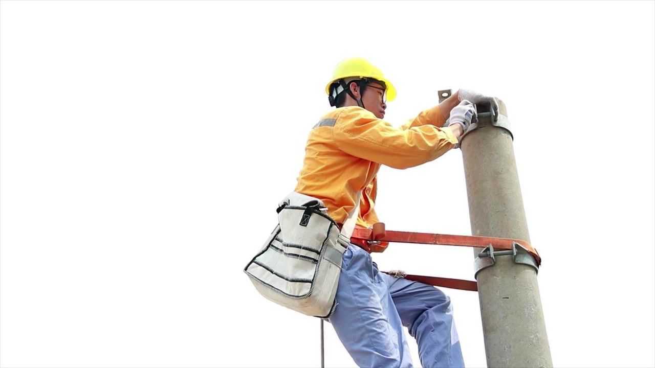 钦州供电段电力线路工10kv架空线直线杆横担安装标准_腾讯视频