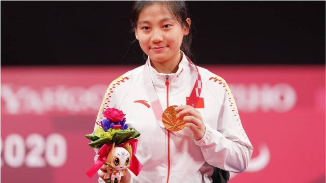 东京残奥会羽毛球女子wh2级决赛刘禹彤20徐婷婷夺冠