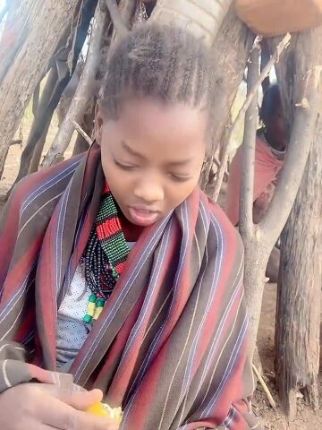 这就是非洲原始部落酋长的女儿长得真漂亮要是白点就更完美了