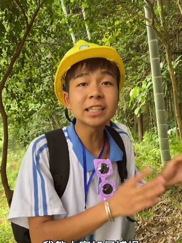 教大家如何捕捉野生奥特曼,看完你们学会了吗?