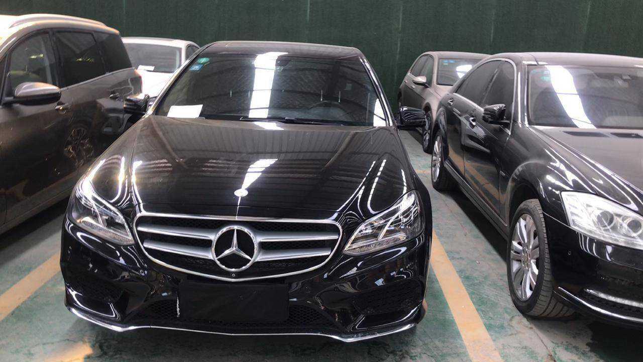 16款奔驰e260 黑色运动大标 二手车跑八万公里卖15万多值吗?