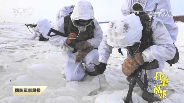 黑瞎子岛:零下38℃,东极官兵极寒天气顶着寒风奔袭20公里!