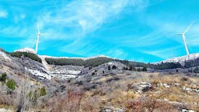 山东济南章丘甘泉白云洞!悬崖峭壁石窟古庙有特色!这里风景很美