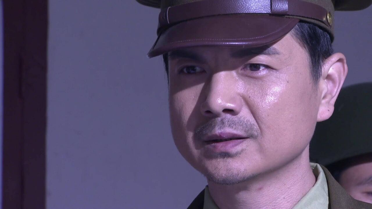 密战无声:典狱长身边就剩个卧底了,最信任手下背叛自己,难办了