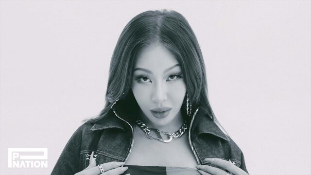 Jessi《ZOOM》MV