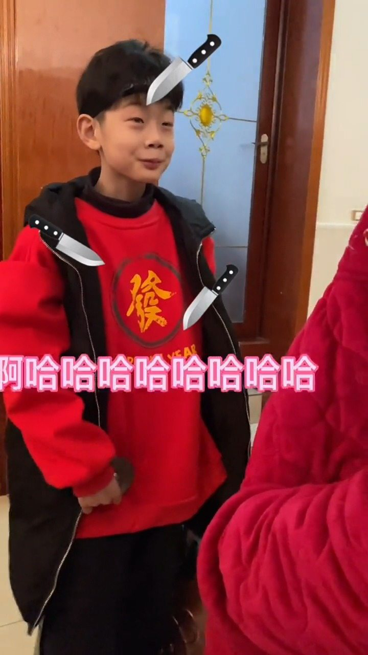 无情的妈妈,和卑微的张典。#爆笑家庭 #典典的卑微生活_腾讯视频